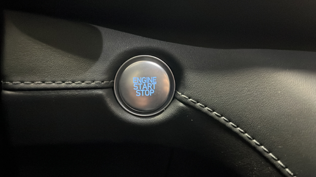 Used 2022 Lagoon Blue Hyundai Limited image 22