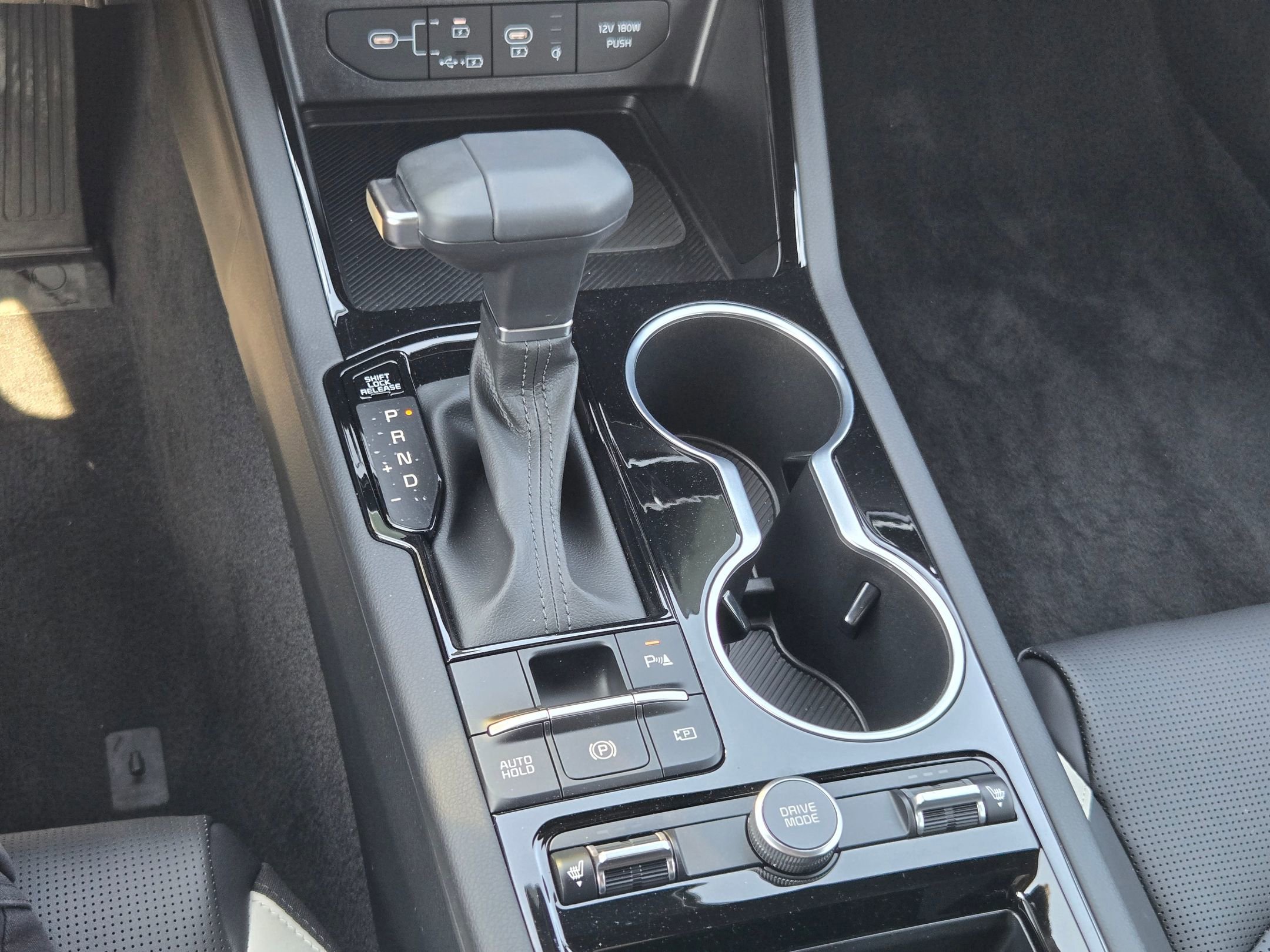 2026 Kia K5 GT-Line - Photo 31