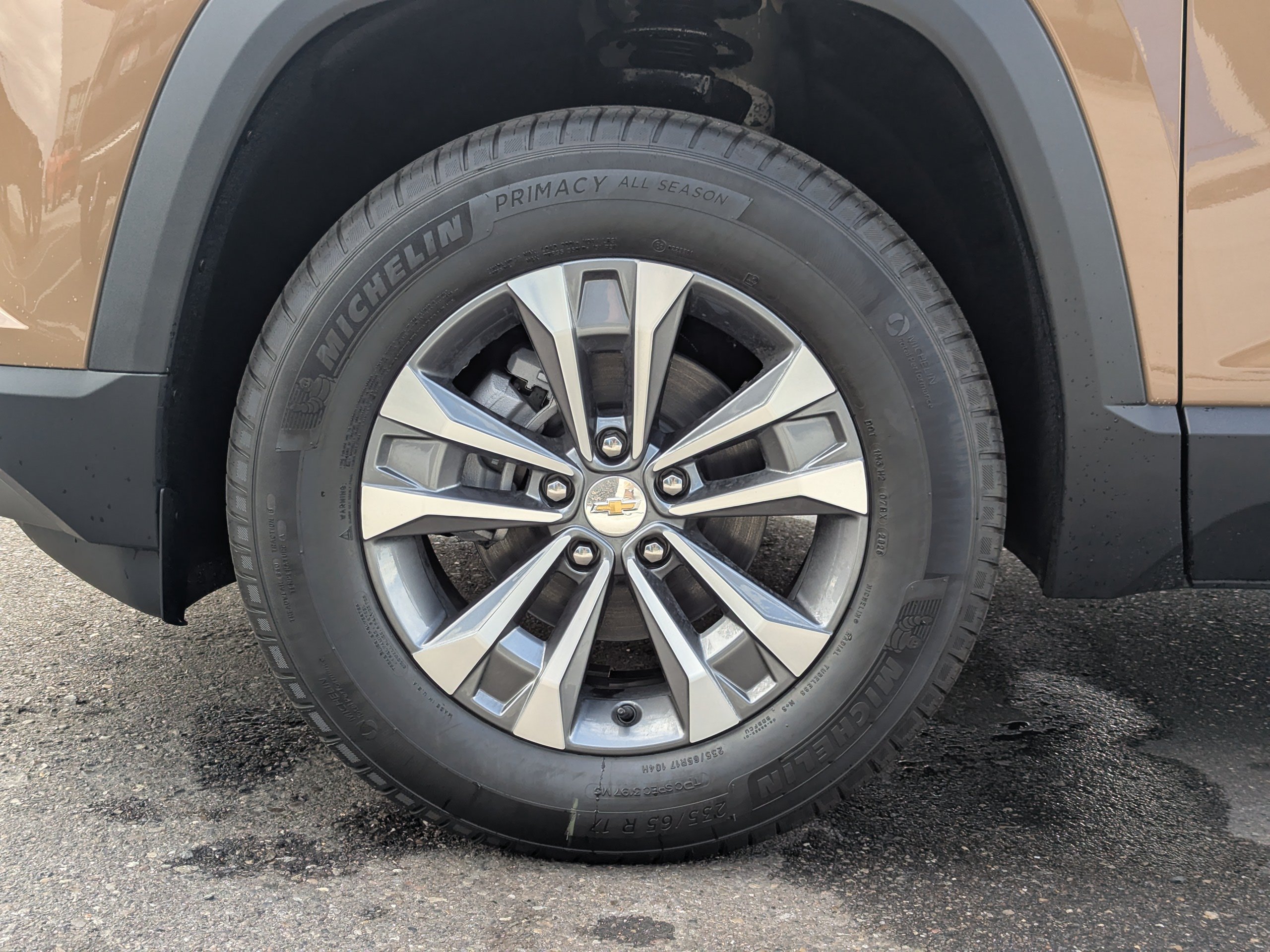 2027 Chevrolet Equinox LT - Photo 50