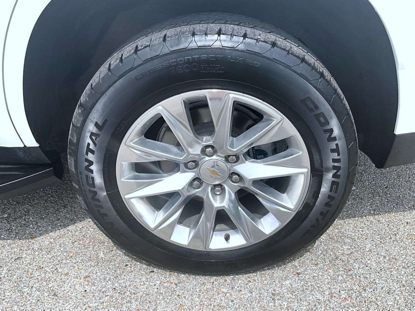Used 2023 White Chevrolet Premier image 25