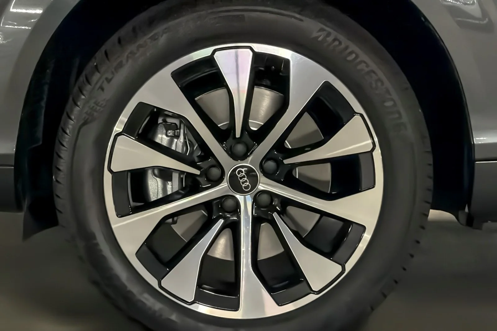 New 2026 Daytona Gray Pearl Effect Audi S line quattro image 26