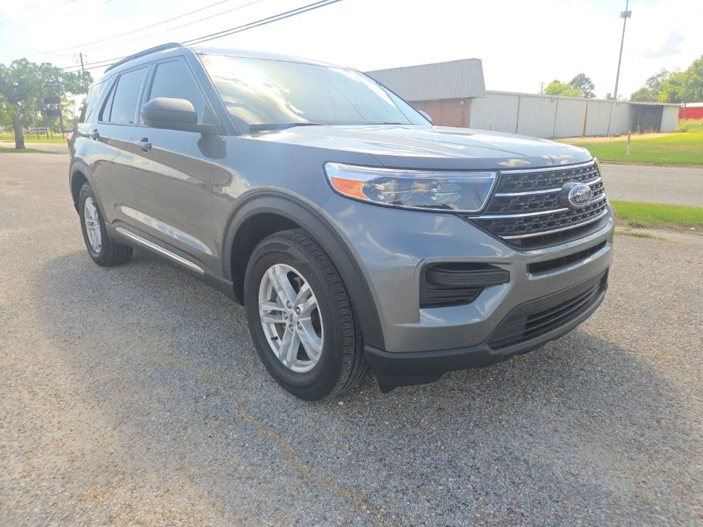 Certified Used 2023 Gray Ford XLT image 1
