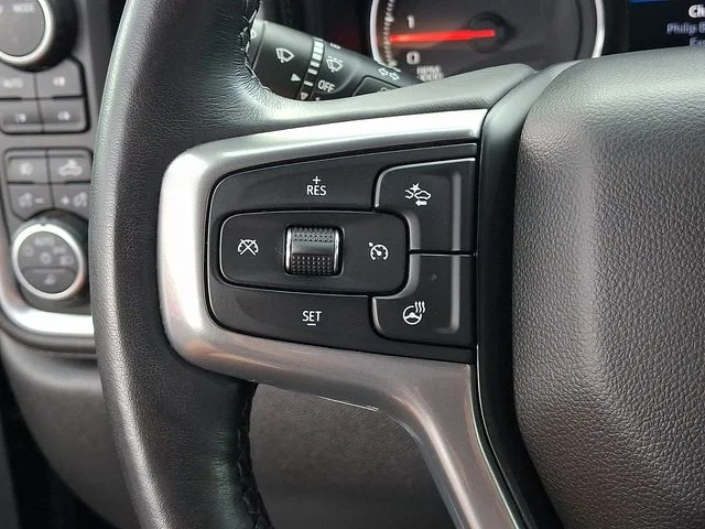 Used 2022 Blue Chevrolet LTZ image 21