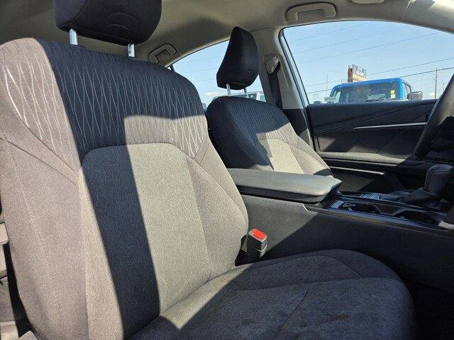 Used 2025 WHITE Toyota LE image 29