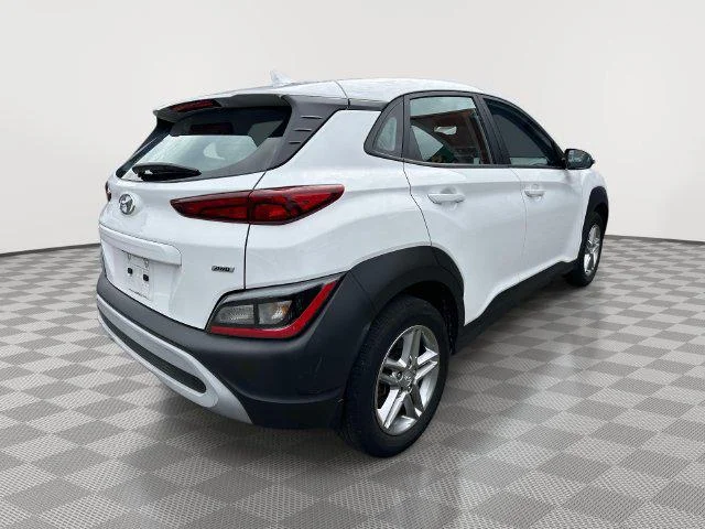 Used 2023 Lunar White Hyundai SE image 3