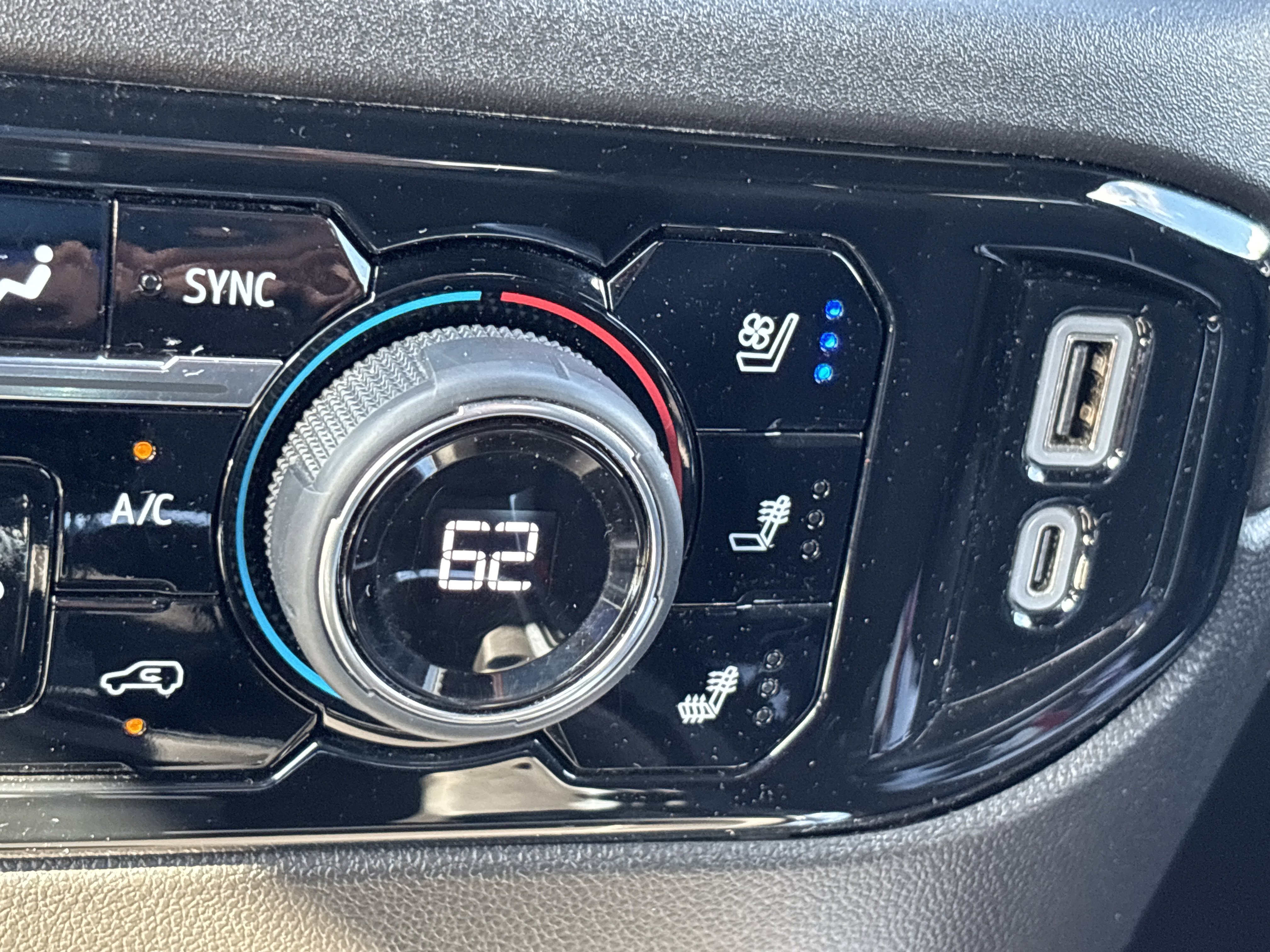 2024 Chevrolet Silverado 1500 High Country - Photo 47