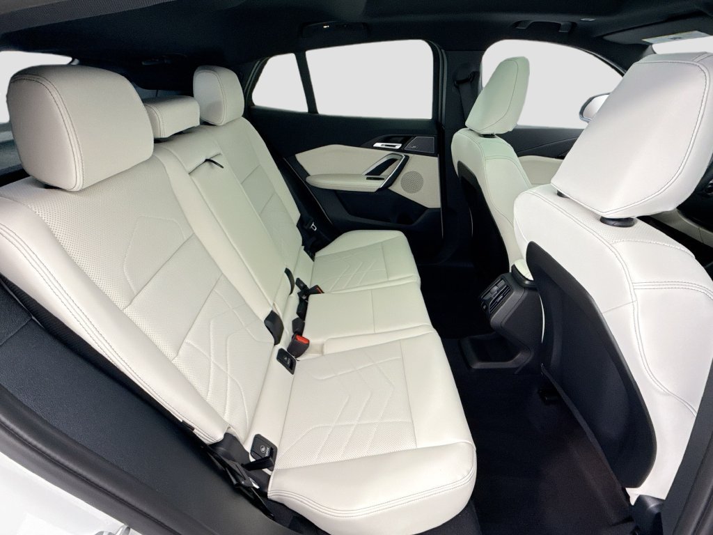 Certified Used 2026 Alpine White BMW xDrive28i image 22