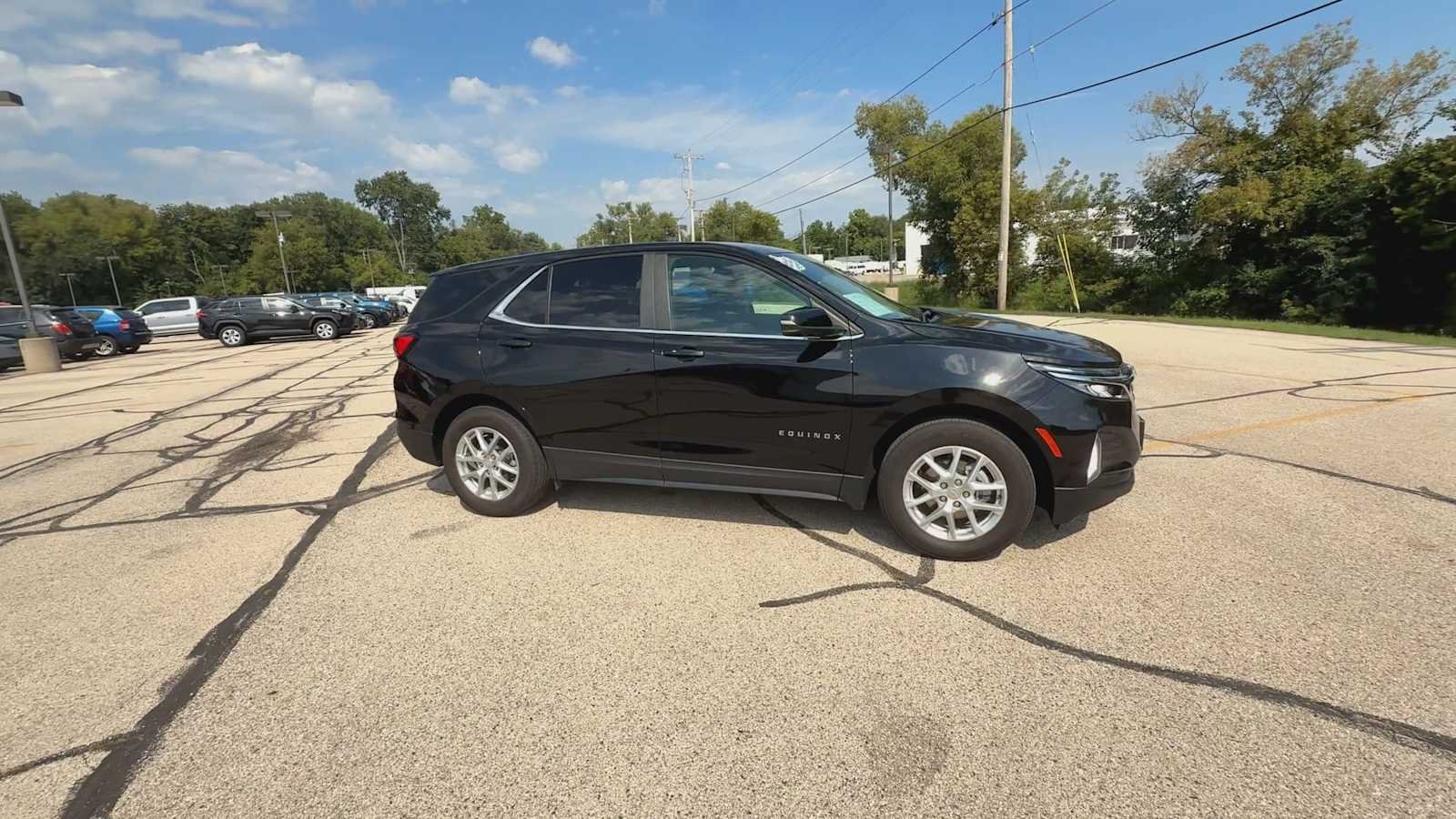 2024 Chevrolet Equinox LT - Photo 9