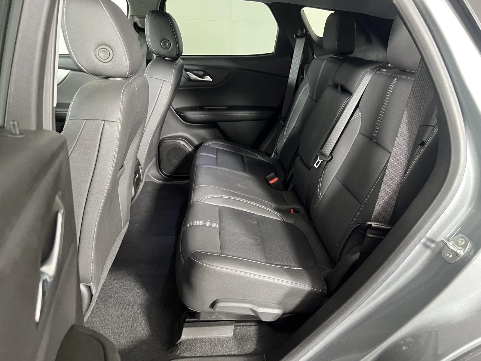 Used 2024 Sterling Gray Metallic Chevrolet LT image 23