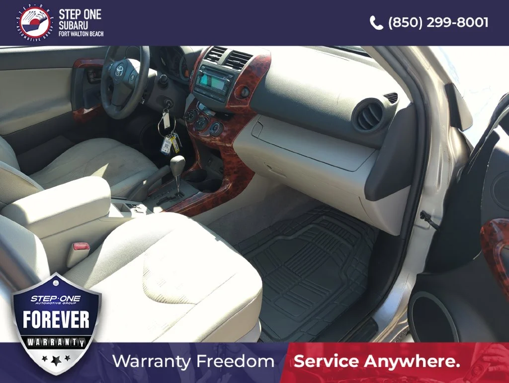 Used 2012 Silver Toyota Base image 33