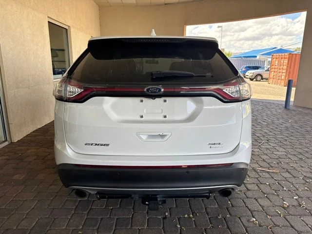 Used 2017 Oxford White Ford SEL image 3