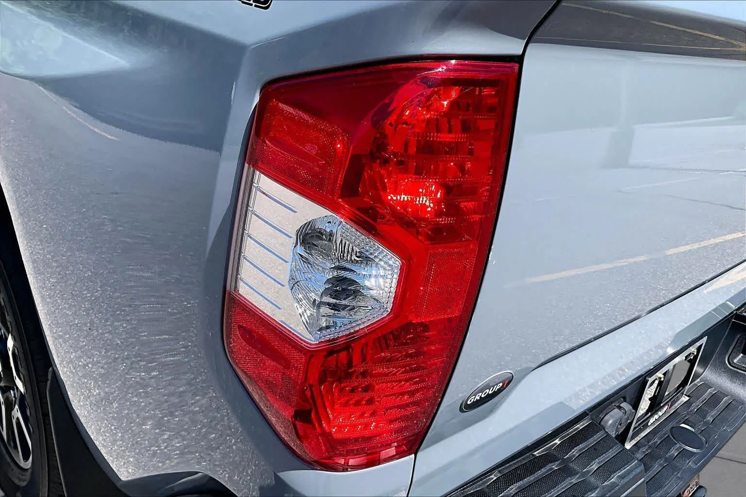 Used 2018 Cement Toyota SR5 image 29