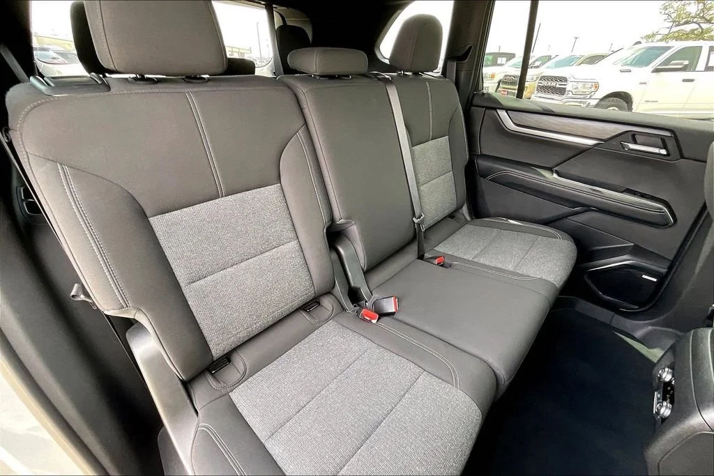 2025 GMC Acadia Elevation - Photo 21