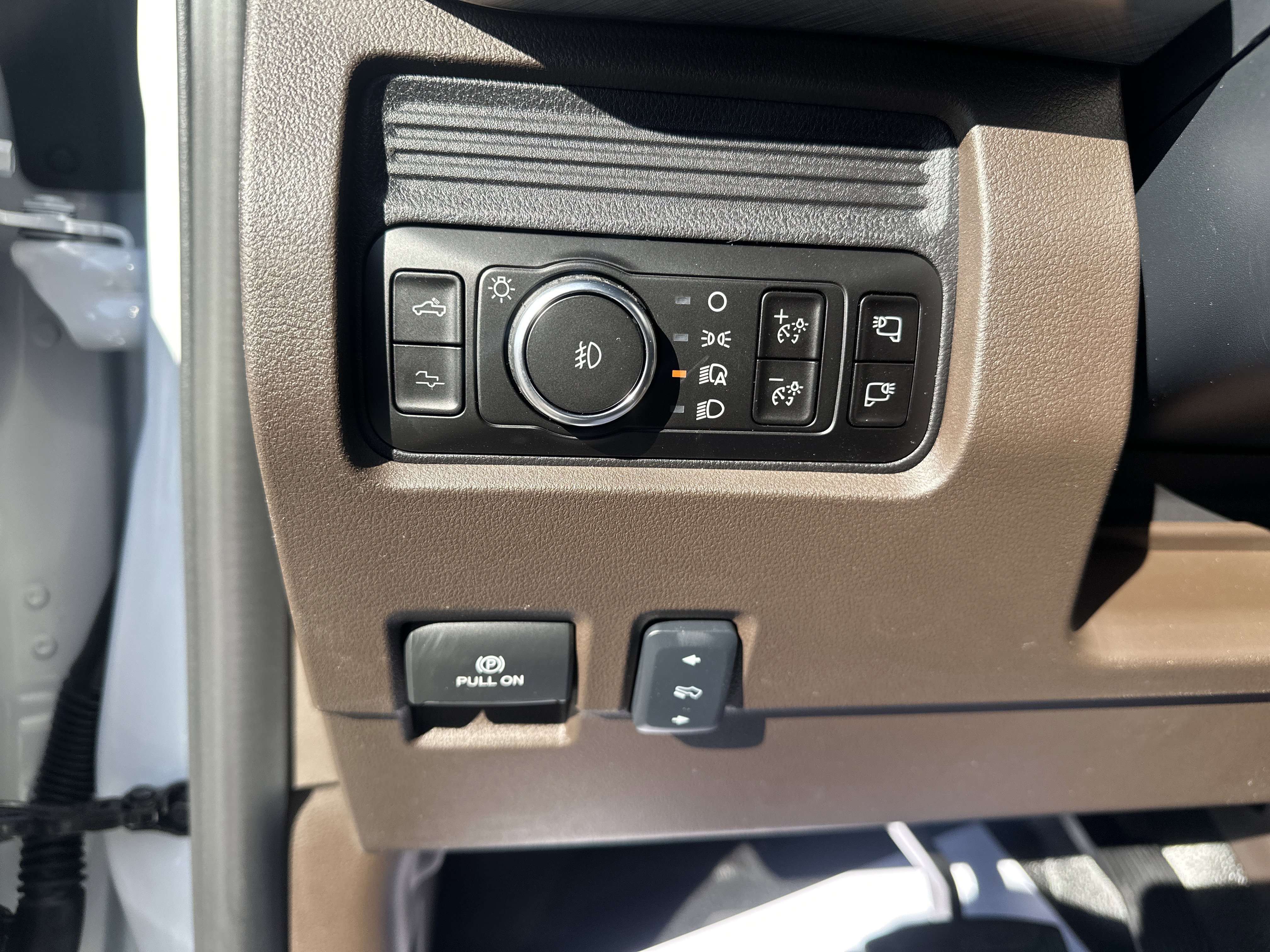 New 2026 Oxford White Ford F-250® King Ranch® image 18