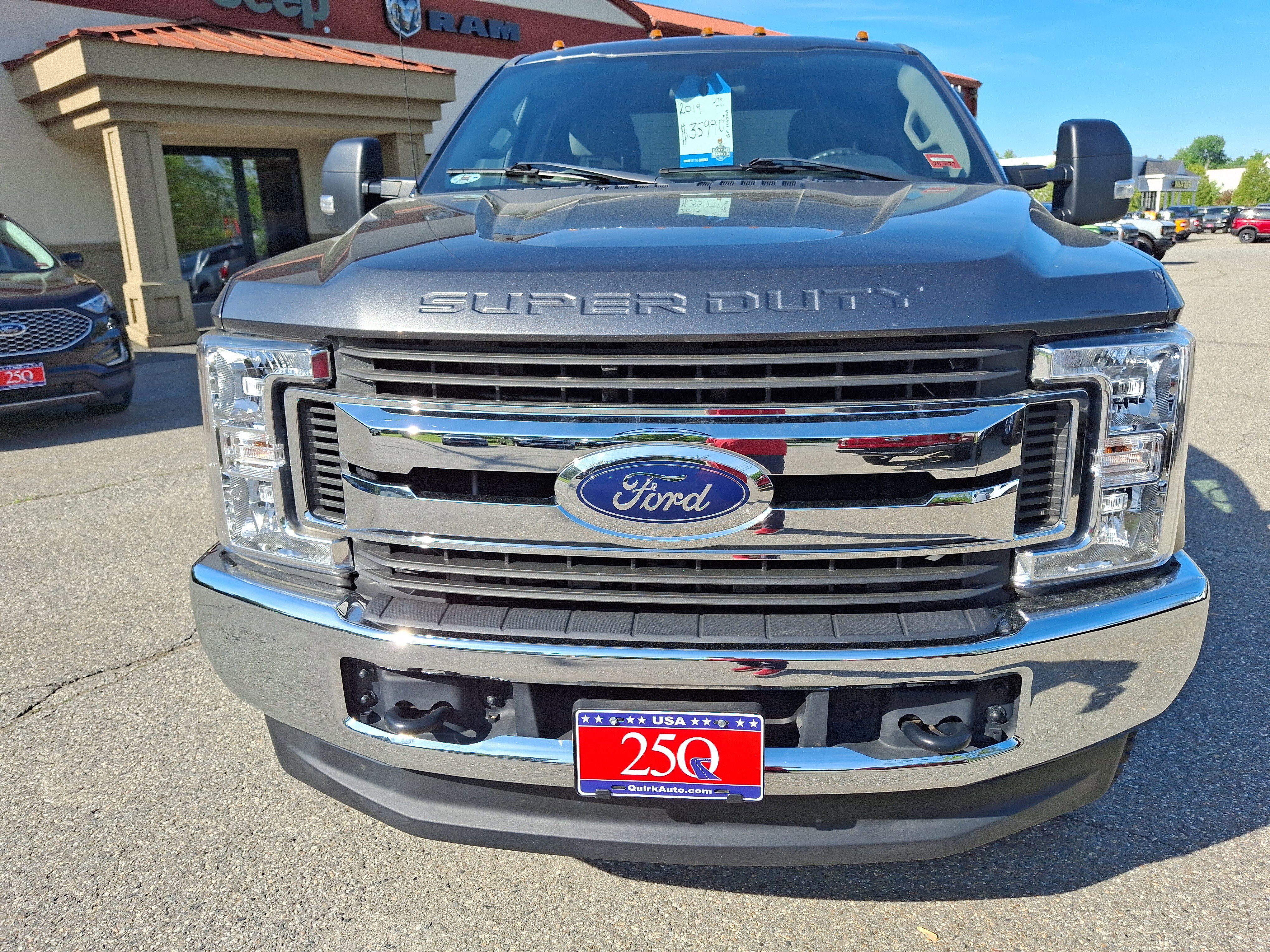 Used 2019 MAGNETIC Ford XL image 9