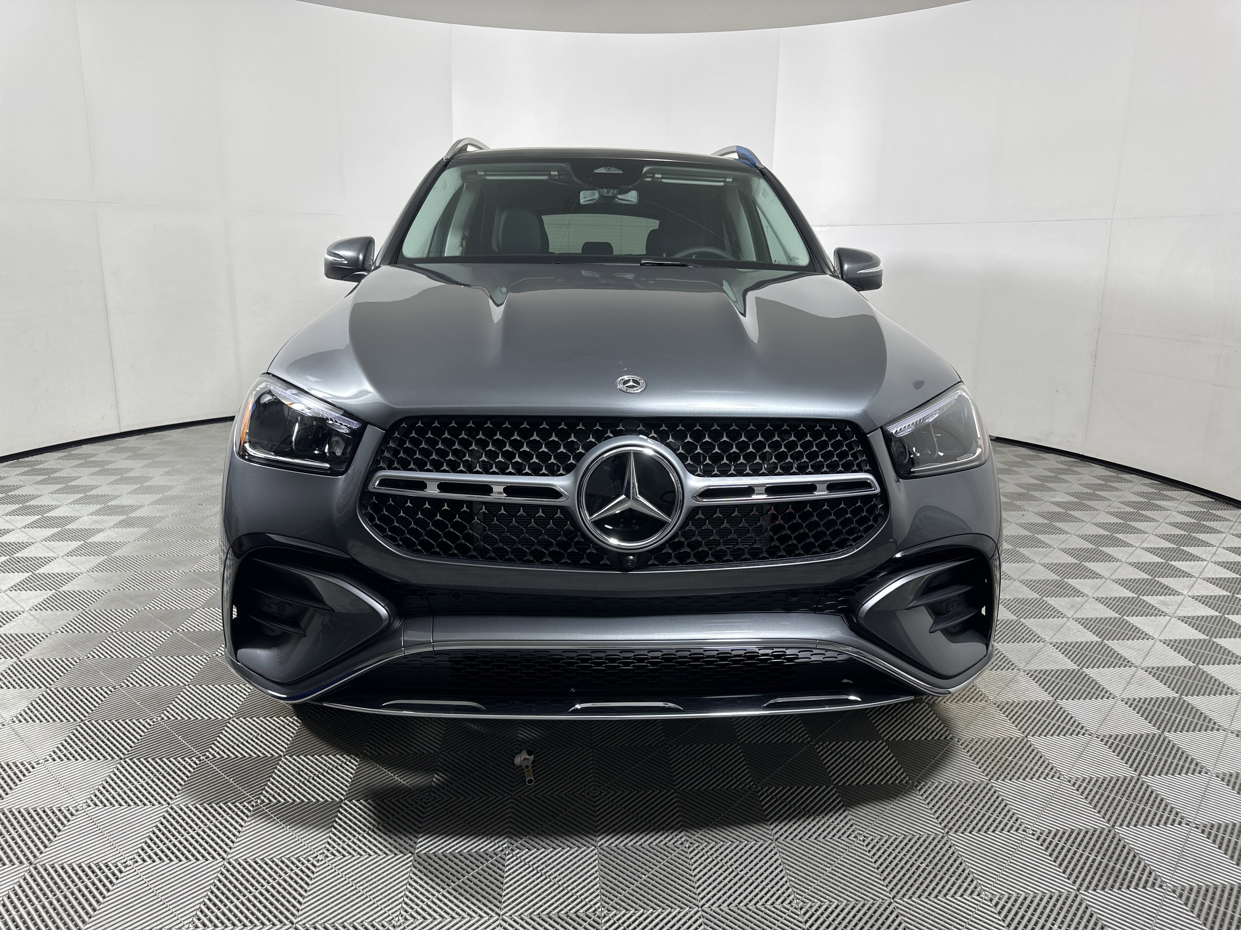 New 2026 Selenite Grey Metallic Mercedes-Benz GLE 350 image 29