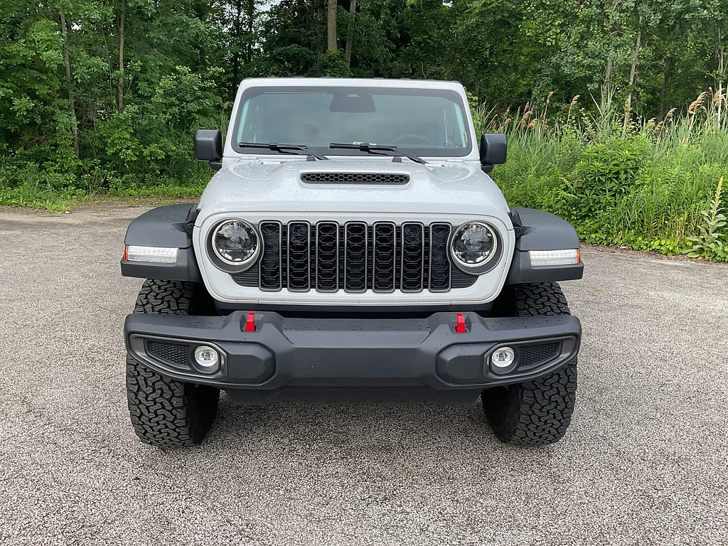 New 2026 Bright White Clearcoat Jeep 4-Door Rubicon 4x4 image 2