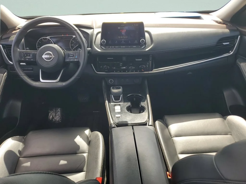 Used 2023 Black Nissan SL FWD image 11