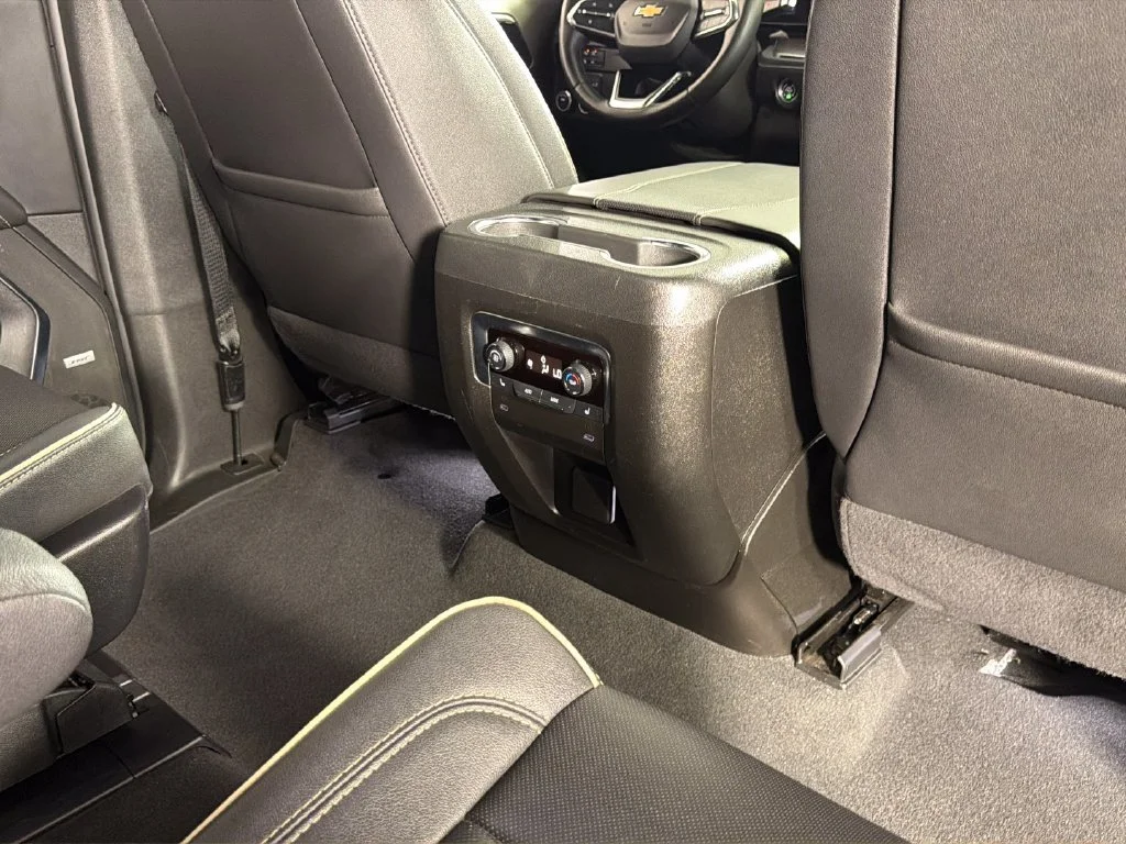 Used 2025 Sterling Gray Metallic Chevrolet Premier image 33