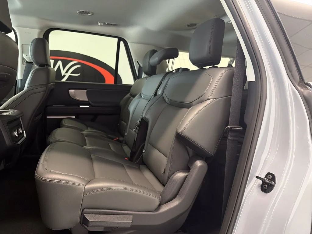 New 2026 Glacier Gray Metallic Tri-Coat Ford MAX Active image 10
