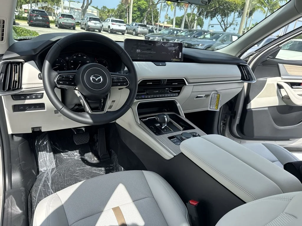 New 2026 Platinum Mazda 3.3 Turbo Premium Plus AWD image 35