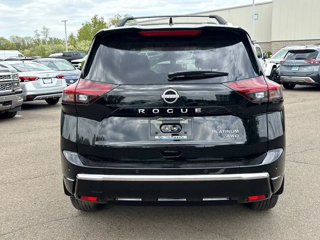 New 2026 Black Nissan Platinum image 3
