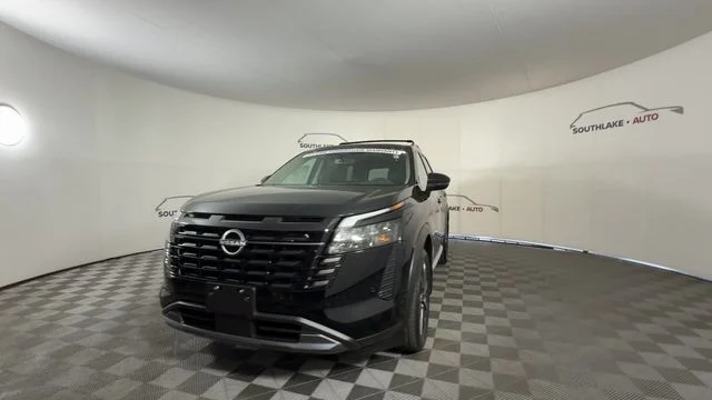 New 2026 Super Black Nissan Platinum image 3