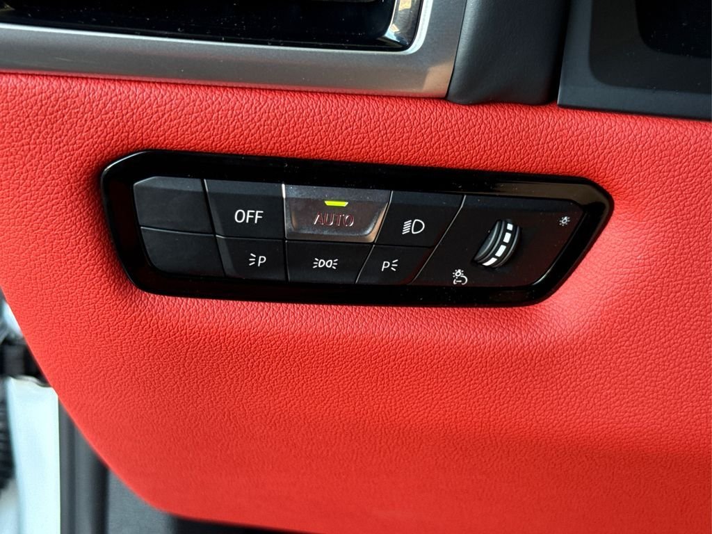 2026 BMW 8 Series 840i - Photo 24