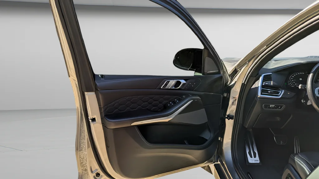 2023 BMW X5 M Base - Photo 9