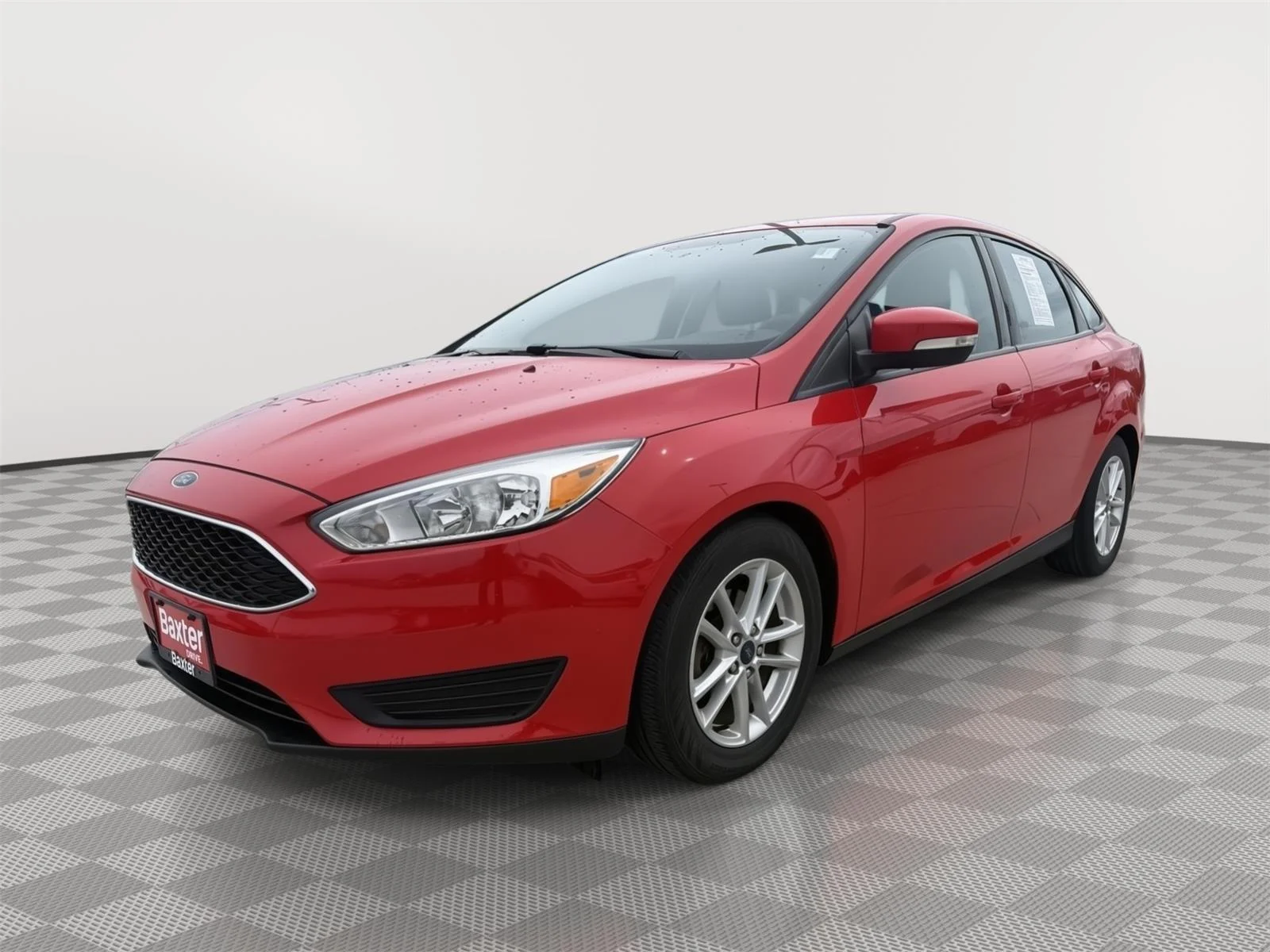 Used 2016 Race Red Ford SE image 3