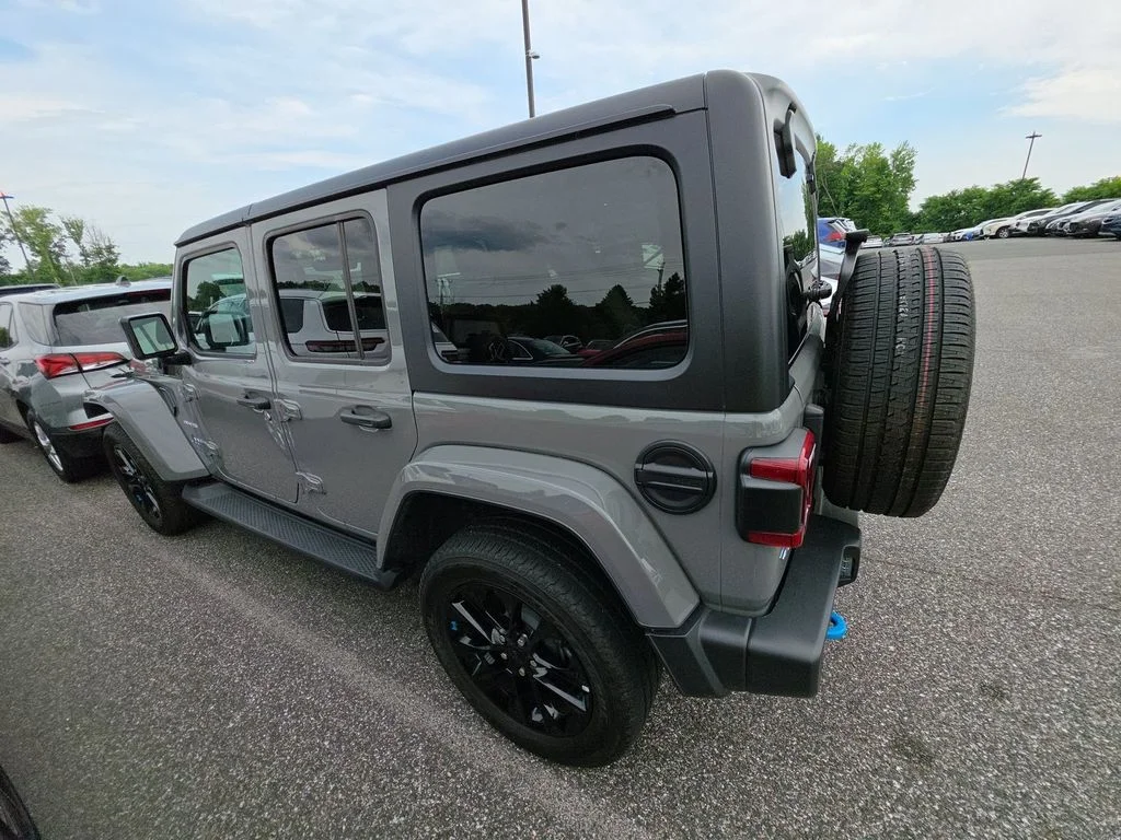 Used 2023 Gray Jeep Sahara 4xe image 4