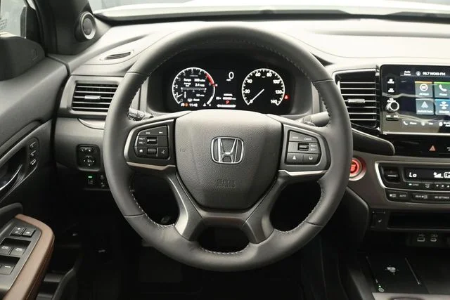 New 2026 Platinum White Pearl Honda RTL image 27