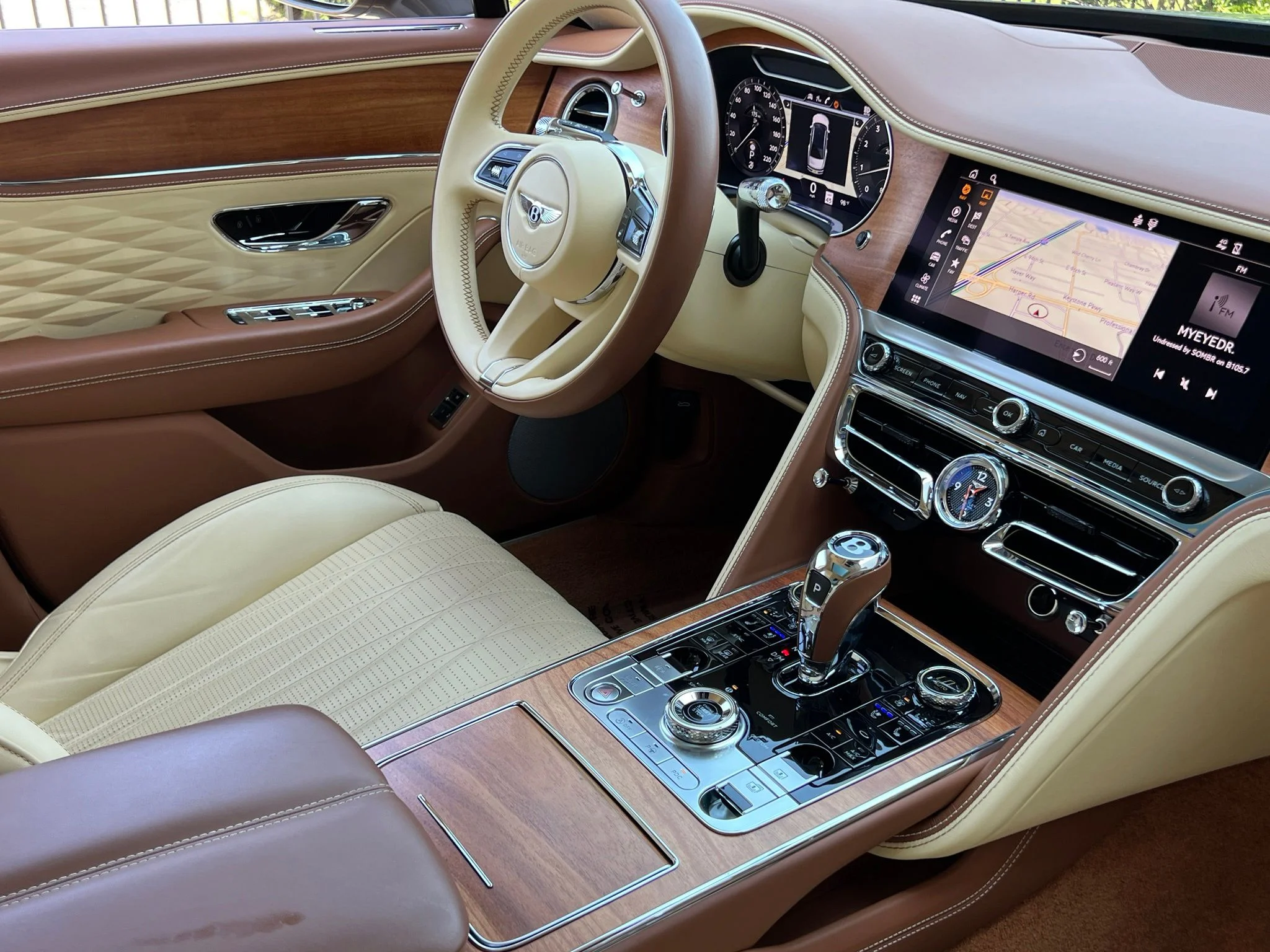 Used 2023 Gold Bentley Speed image 16
