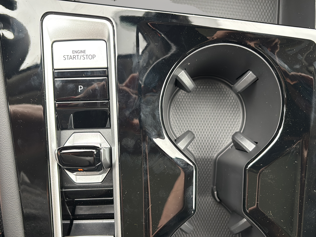 New 2026 White/off-white Volkswagen 2.0T SE w/Technology image 28