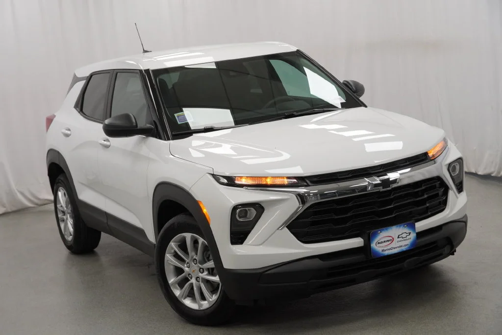 New 2026 Summit White Chevrolet LS image 12