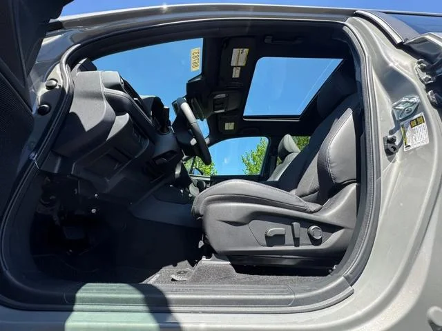 2026 Subaru Forester Premium - Photo 16