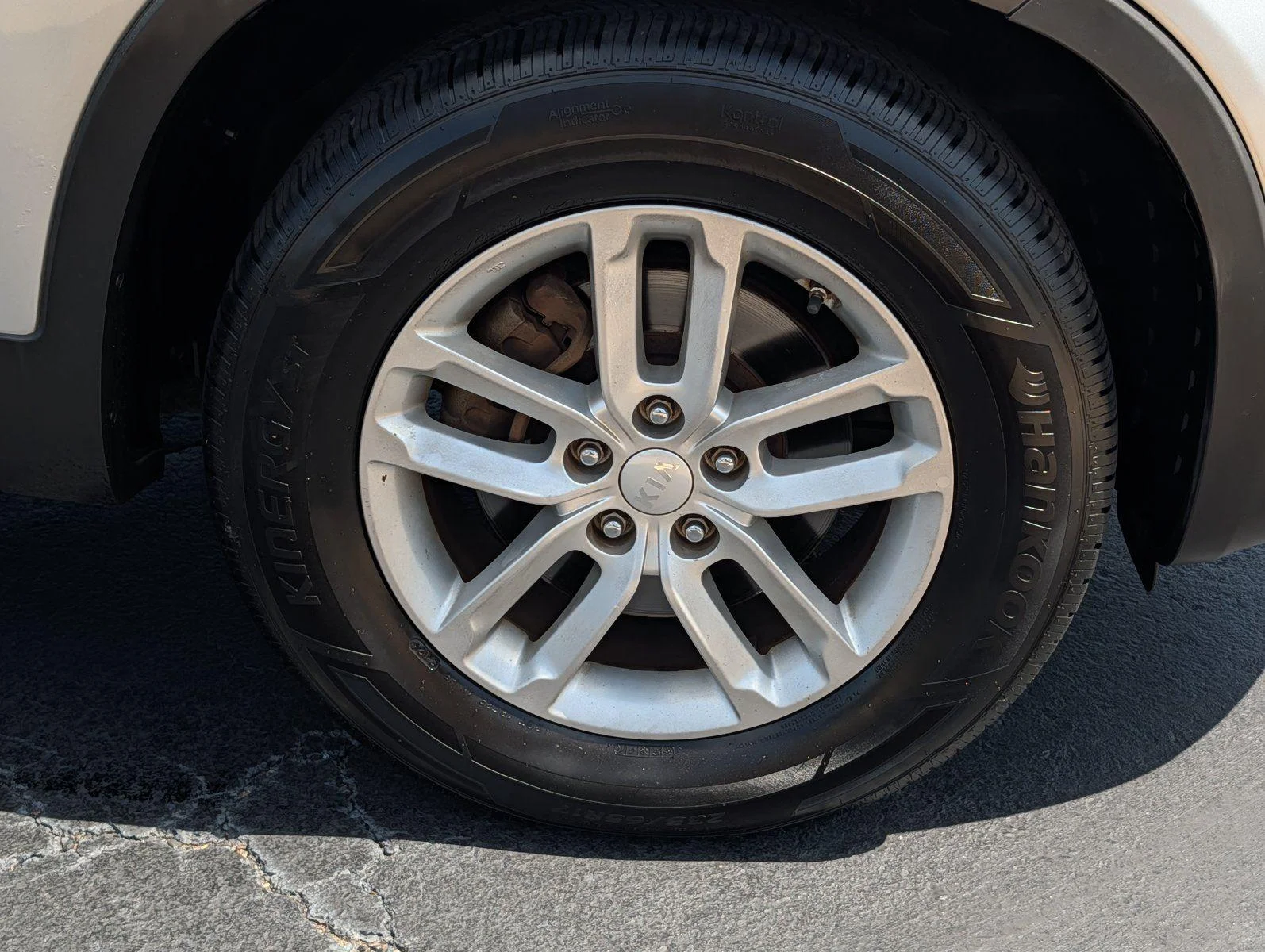 Used 2014 Bright Silver Kia LX image 32
