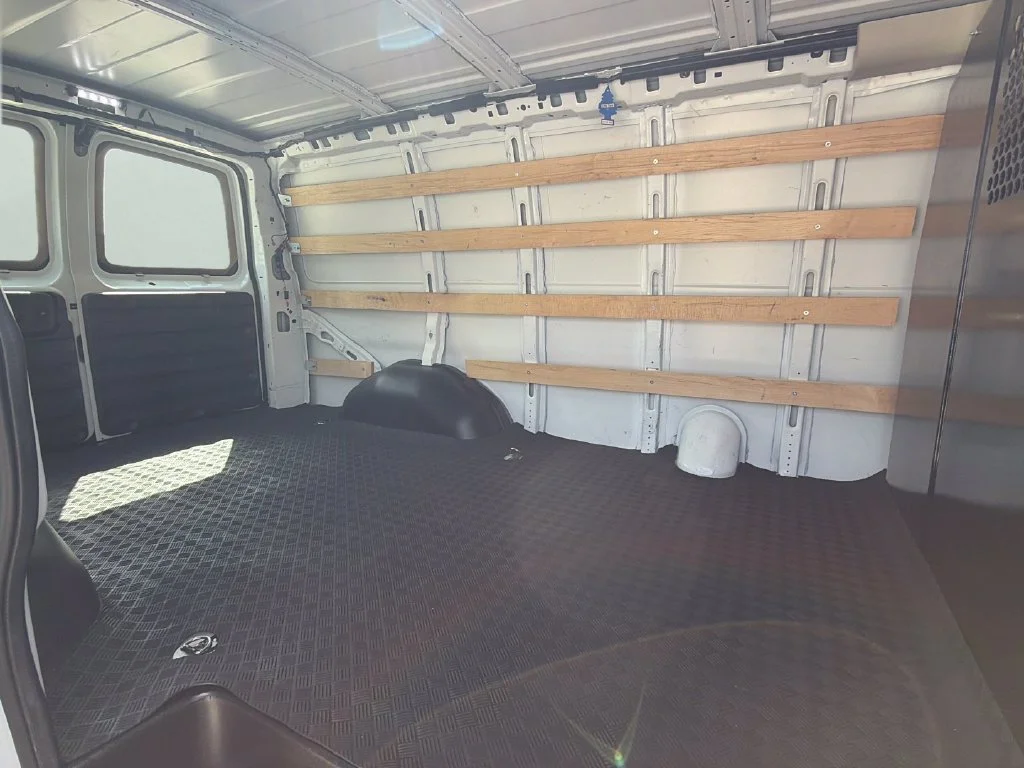 2025 Chevrolet Express Cargo Work Van - Photo 43