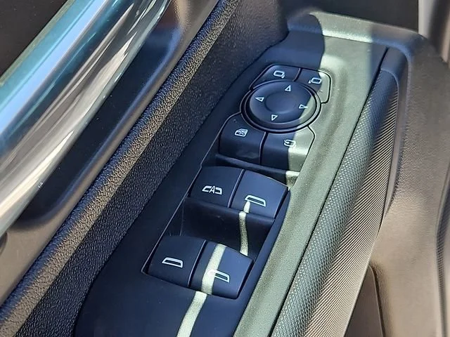 2026 GMC Sierra 2500HD Pro - Photo 13