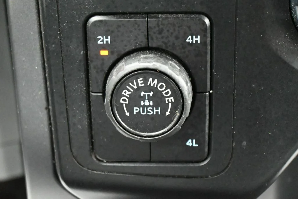 Used 2021 White Ford XLT image 21