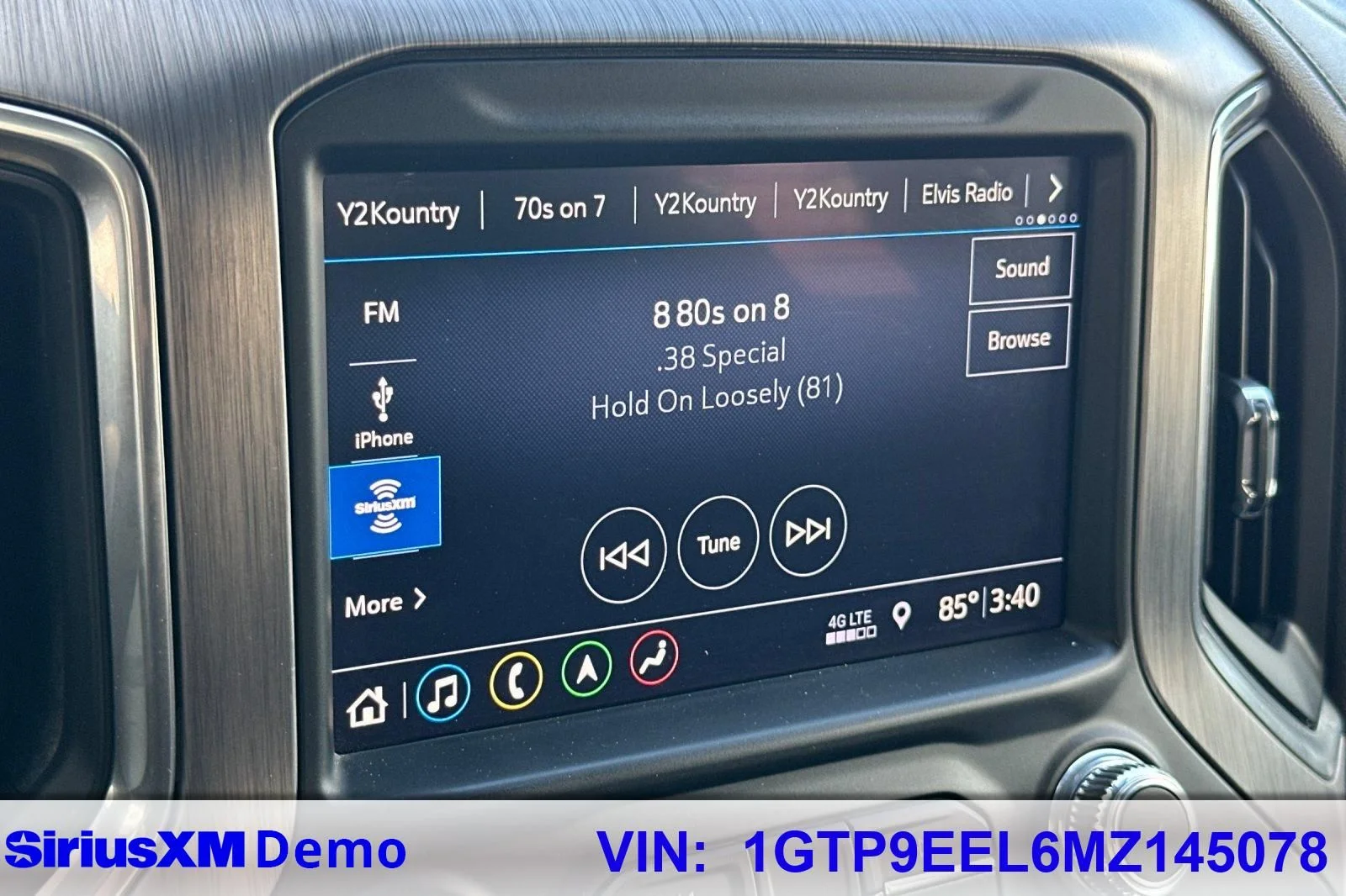 Used 2021 Blue GMC AT4 image 28