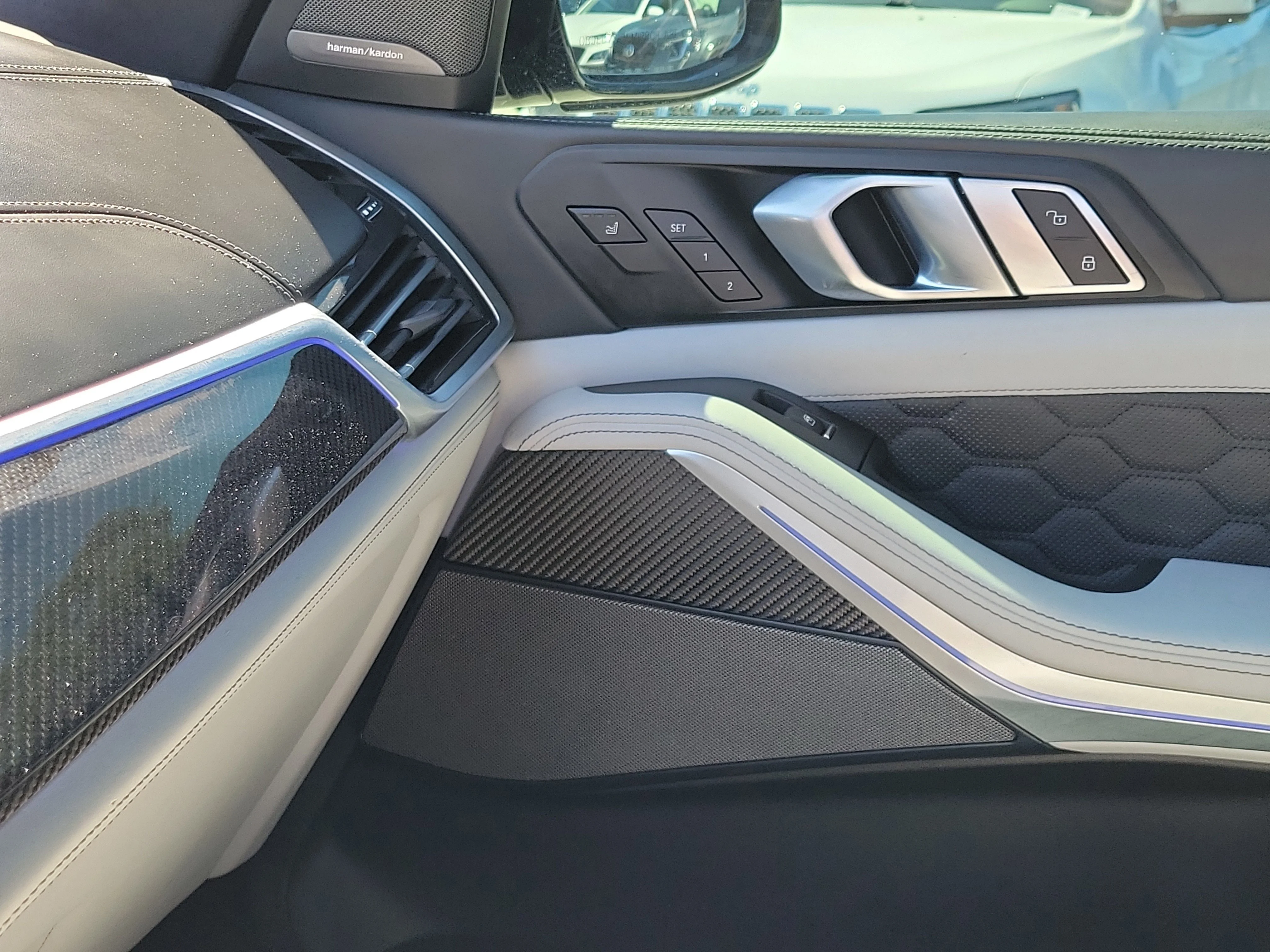 Used 2022 Marina Bay Blue Metallic BMW Base image 30