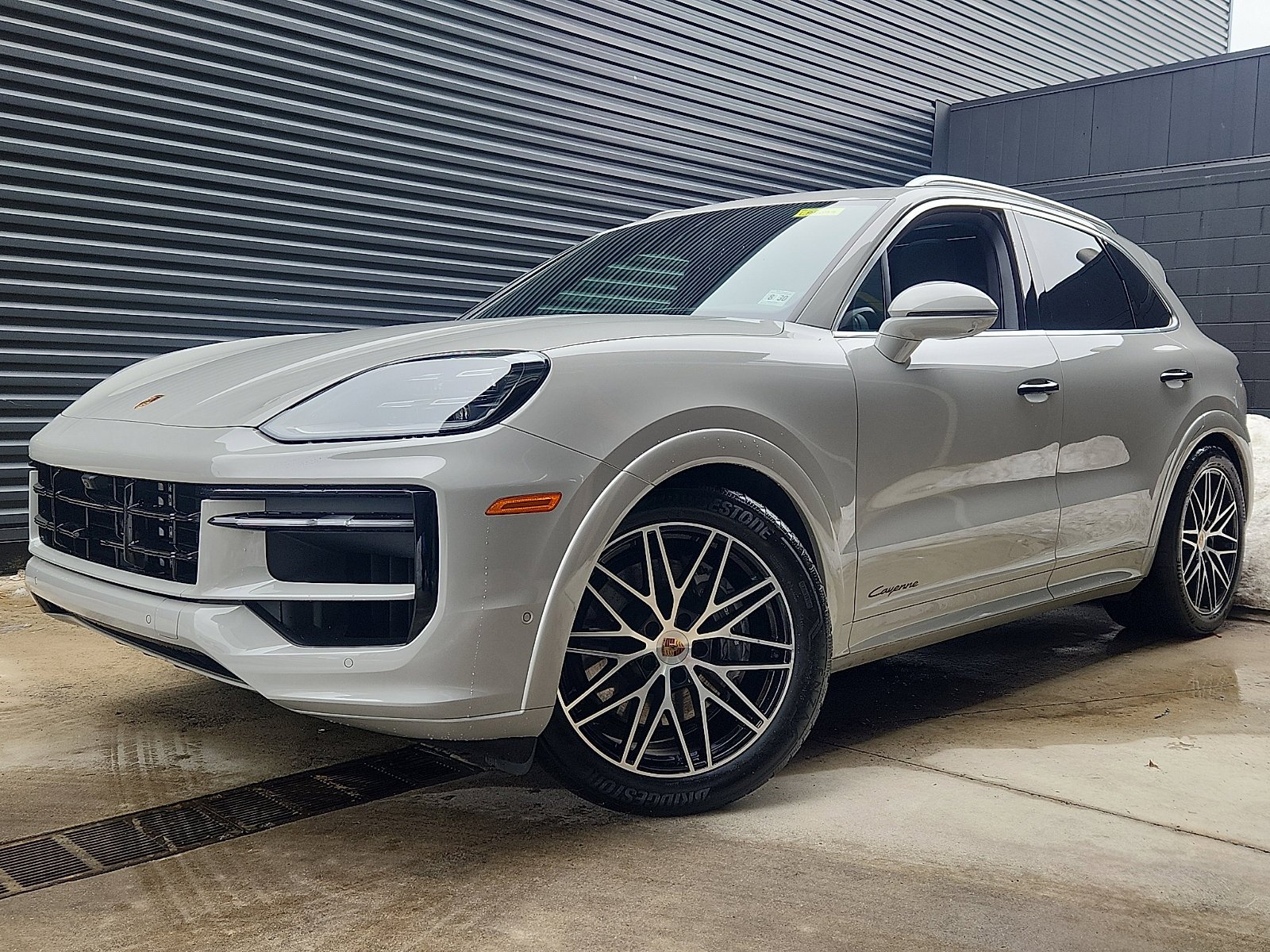 2025 Porsche Cayenne Base