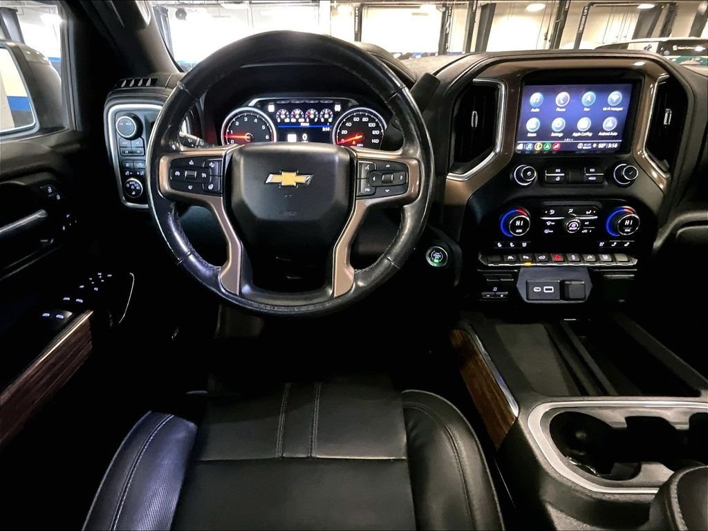 Used 2022 Gray Chevrolet High Country image 17