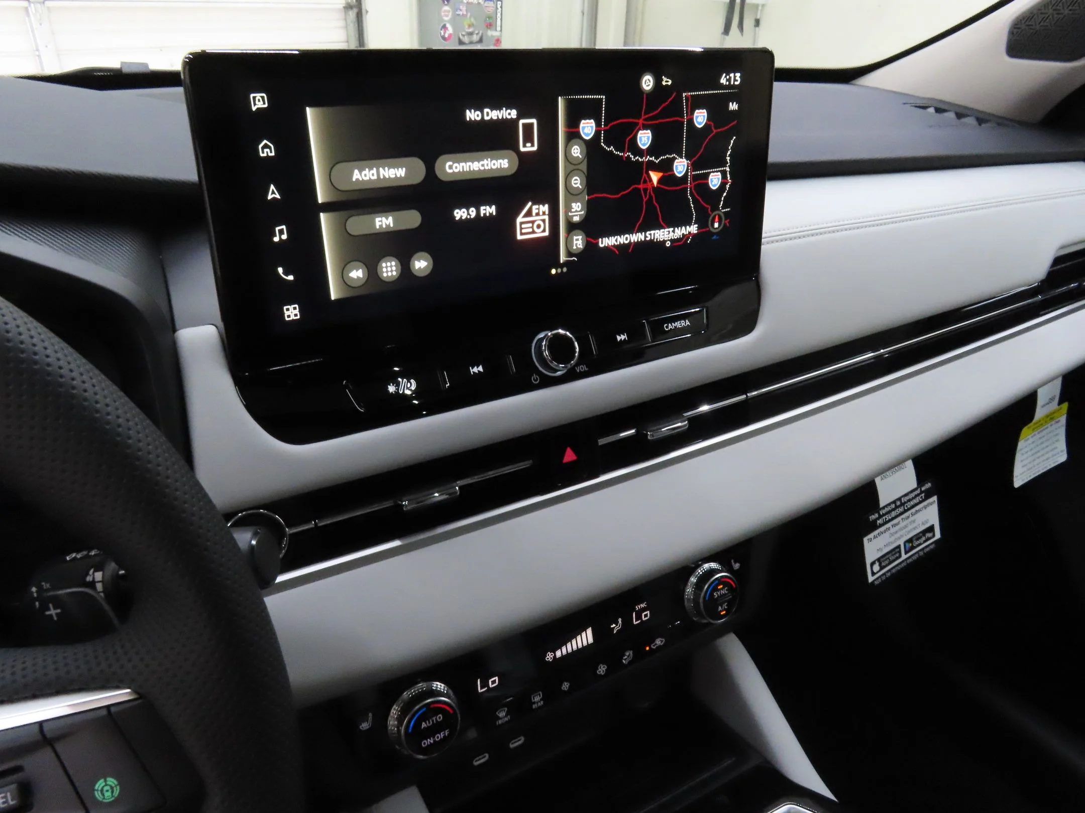 Used 2025 Red Mitsubishi SE image 17