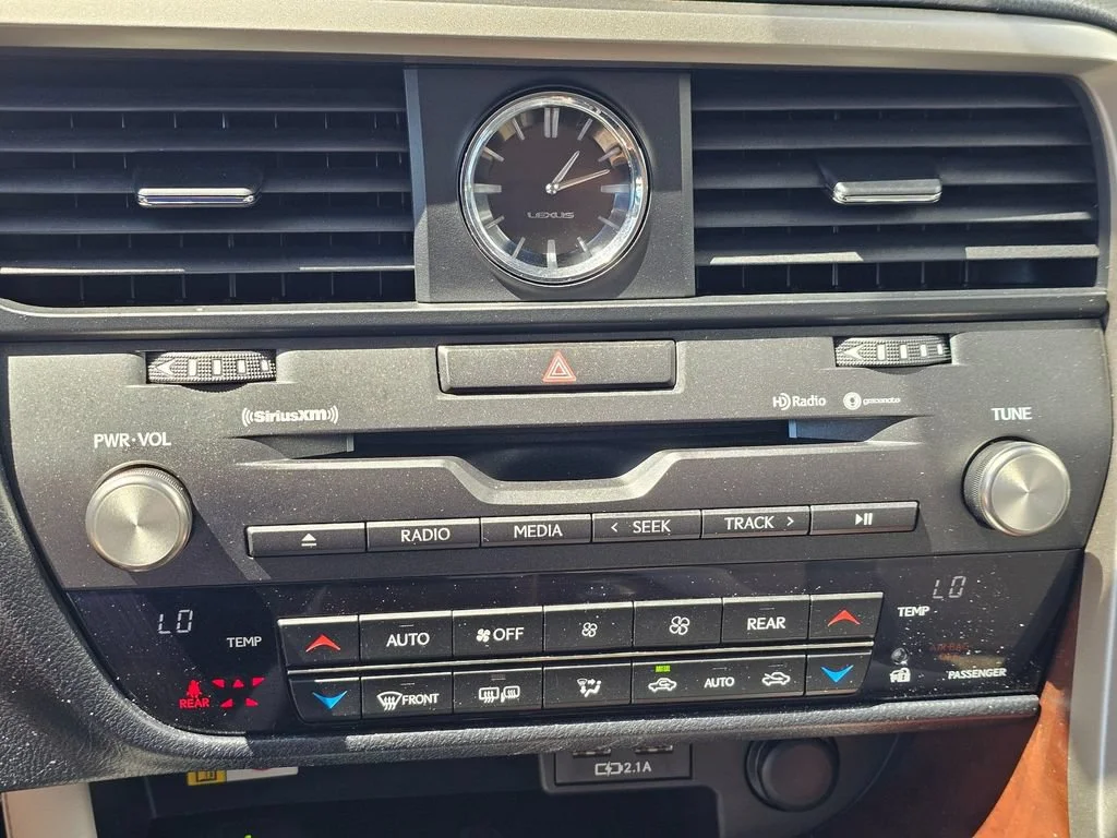 Used 2021  Lexus RX 350L image 32