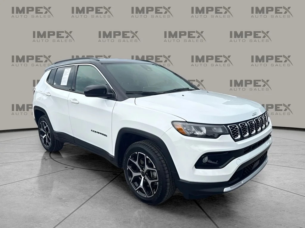 Used 2025 White Jeep Limited image 4