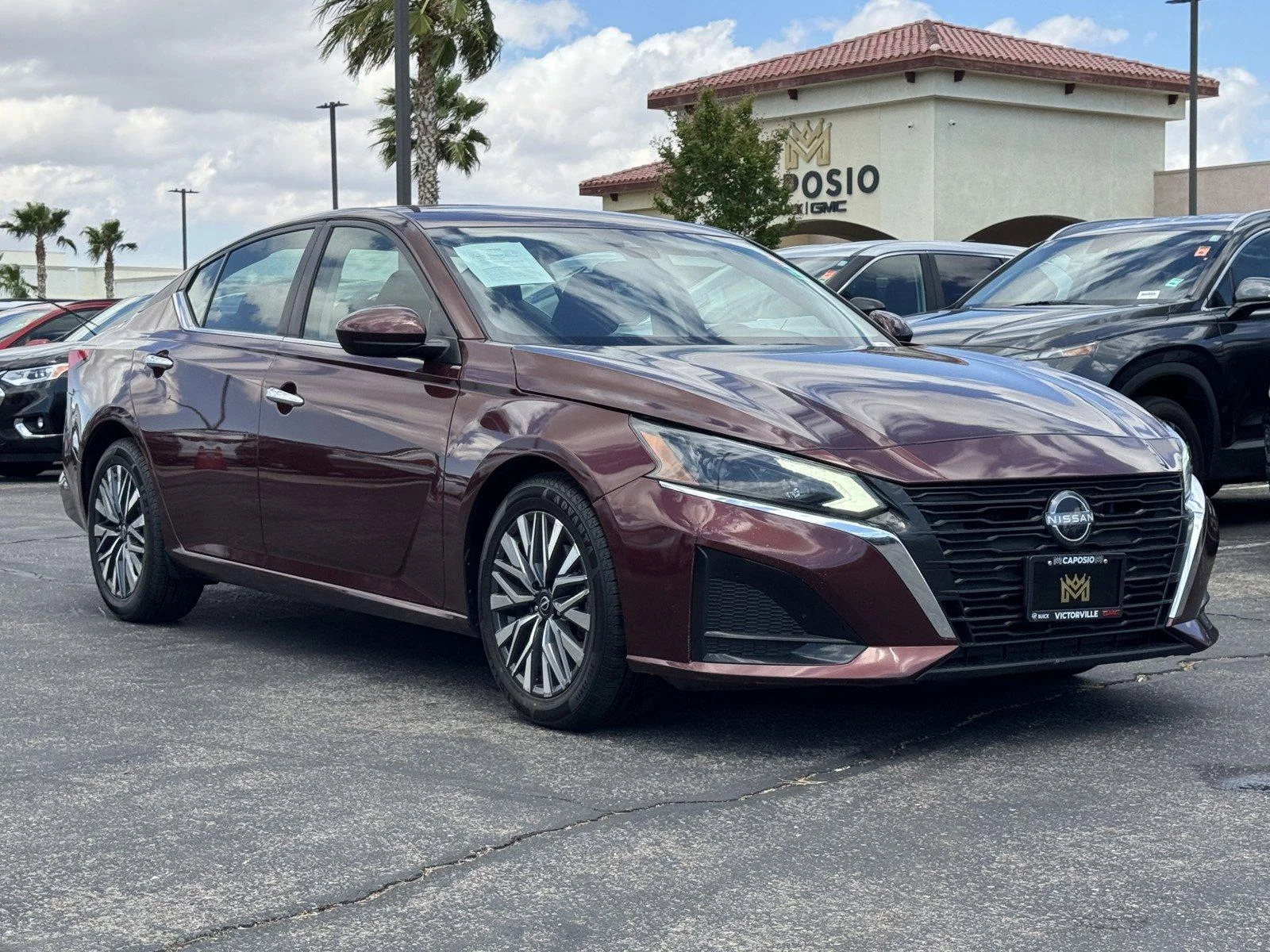 Used 2023 Garnet Pearl Meta Nissan 2.5 SV image 1