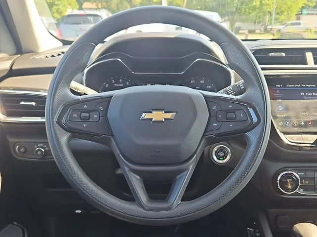 Used 2023 Summit White Chevrolet LT image 15