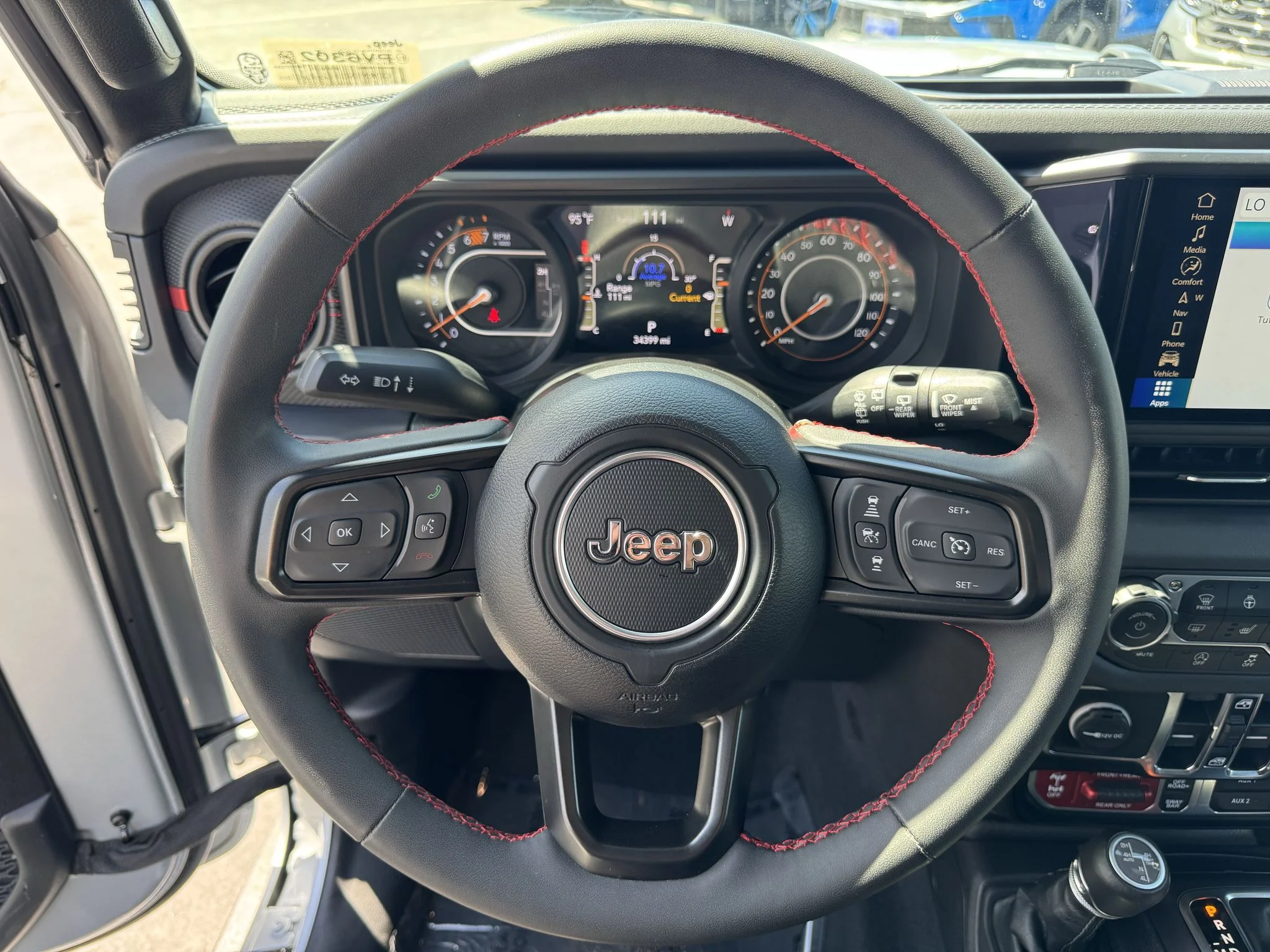 Used 2024 Silver Zynith Clearcoat Jeep Rubicon X image 18